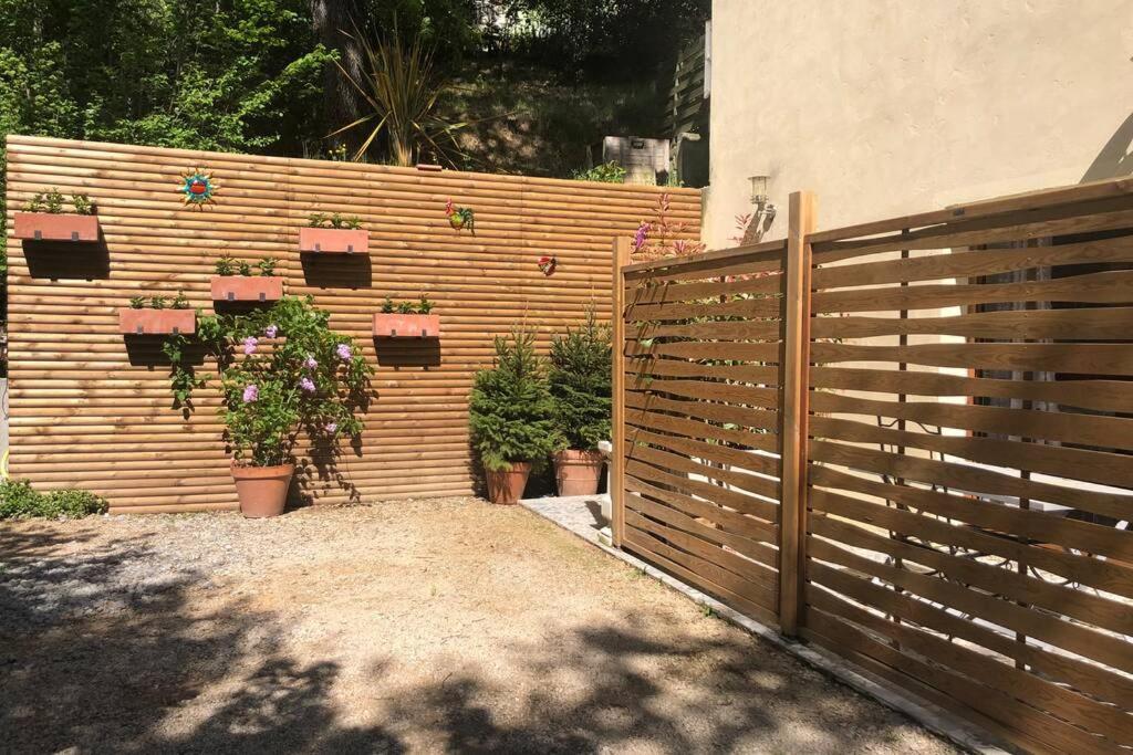 Appartement Au Calme Dans Un Espace Arbore توريتس سور لوب المظهر الخارجي الصورة